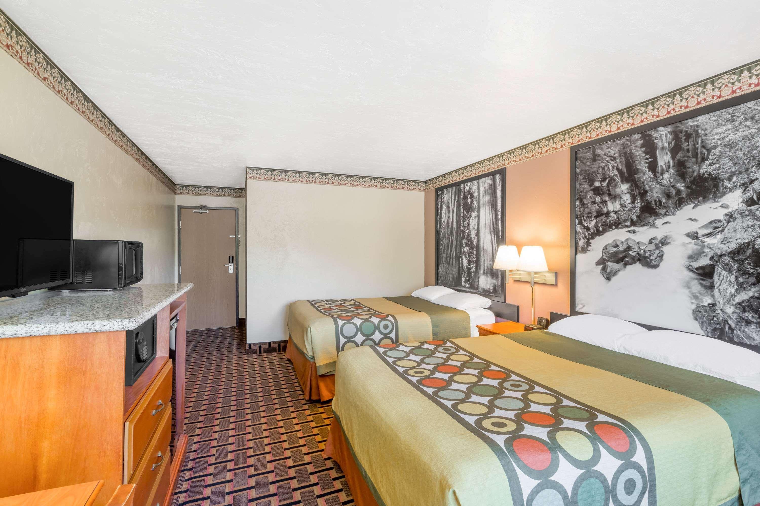 Super 8 By Wyndham Grants Passモーテル エクステリア 写真