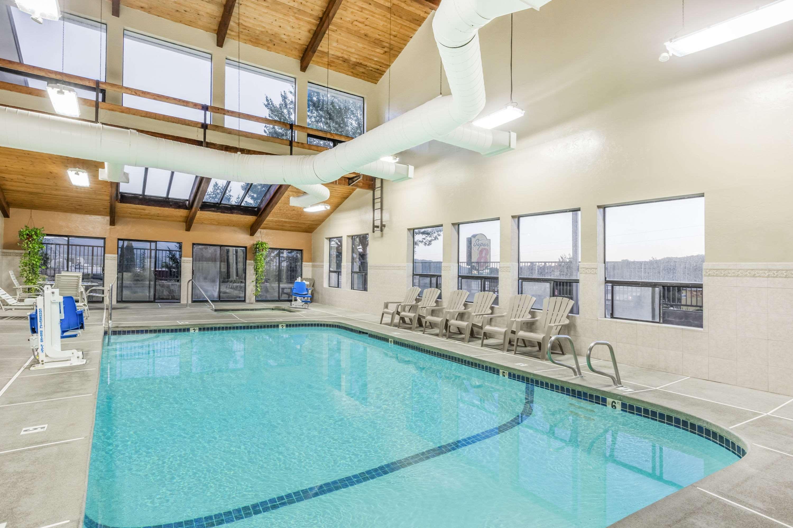 Super 8 By Wyndham Grants Passモーテル エクステリア 写真